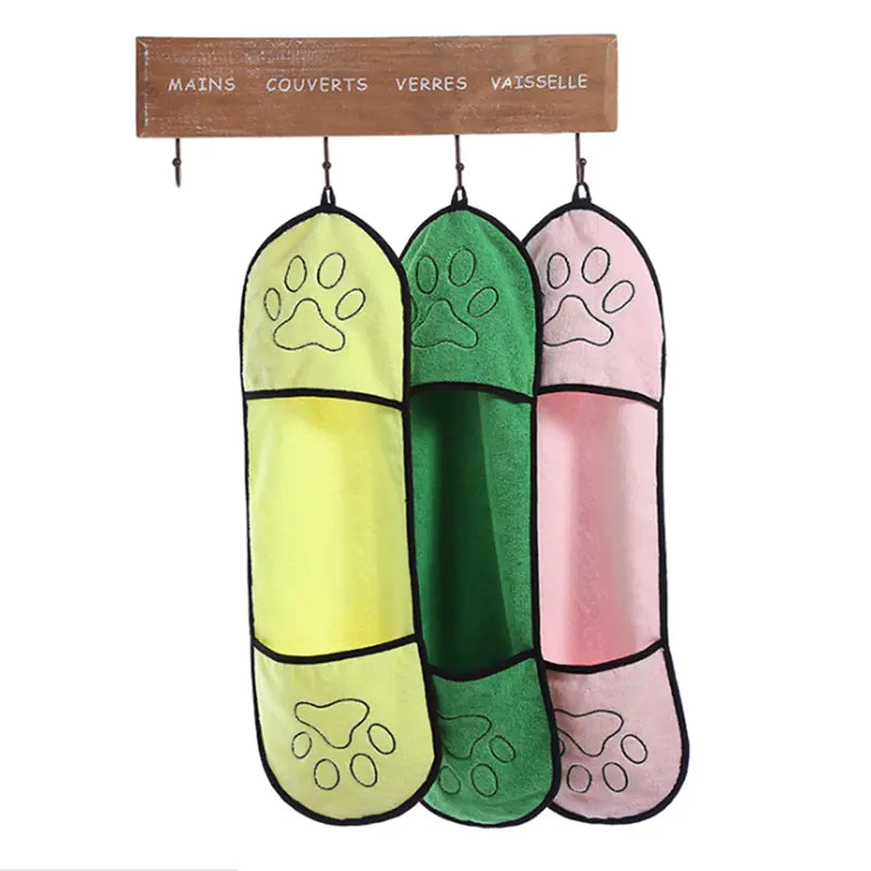 Ultra-Absorbent Microfiber Pet Bath Towel for Dogs and Cats